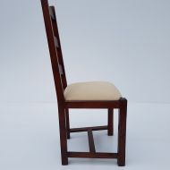20. krzesło dębowe