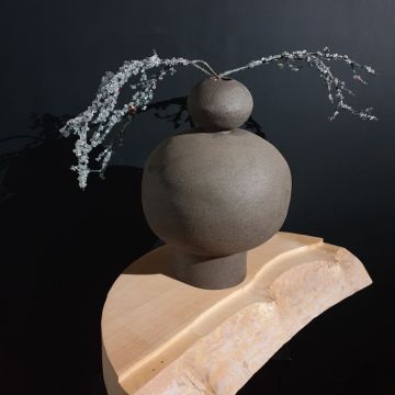 wazon ceramiczny brązowy